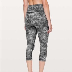 Lululemon Wunder Under 21’ Crop Speckled Leggings
